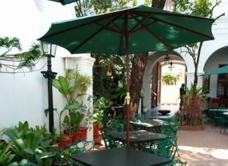 Carte Blanche, Hotel De-L’Orient, White Town, Puducherry Carte Blanche, Linu Freddy, FamilyFoodTravels.com